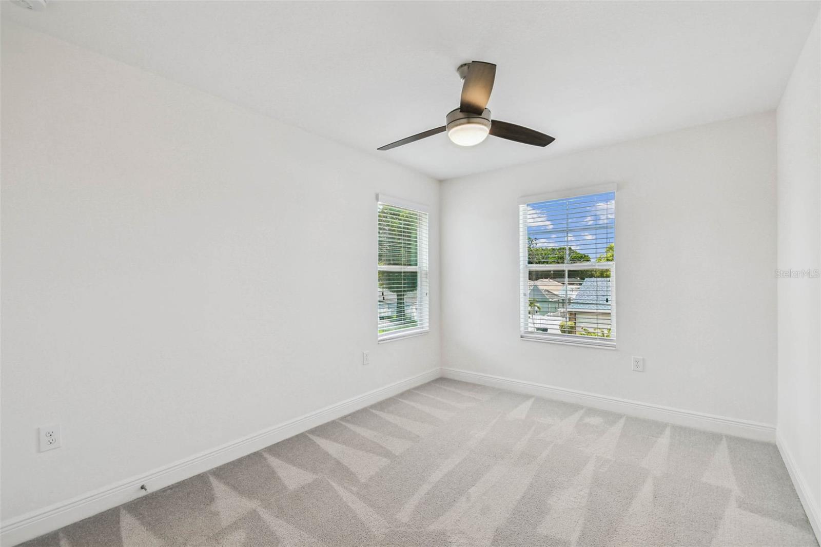Image 36 of 57 For 2505 Saint Vincent Street