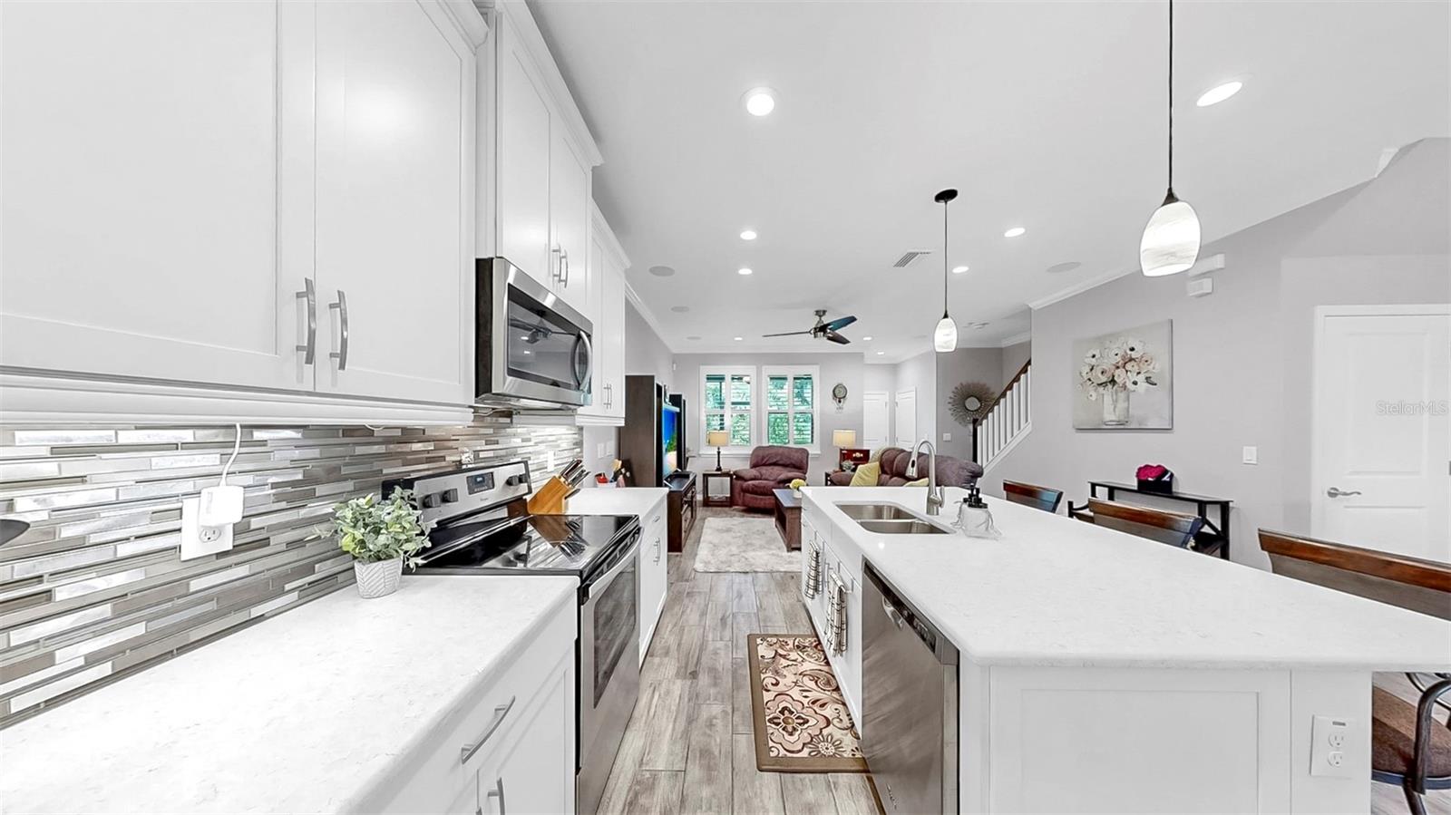 Image 11 of 70 For 6718 Rocky Park Street