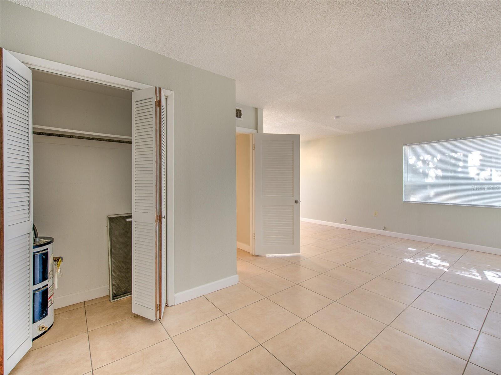 Image 17 of 40 For 3514 Sarah Street
