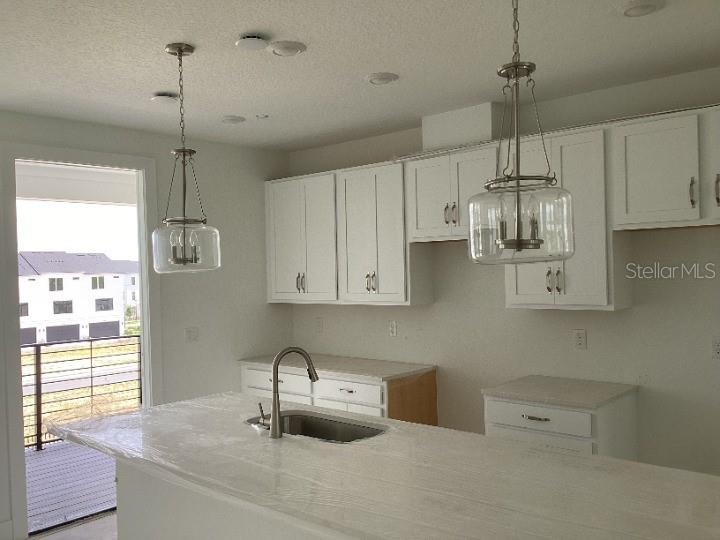 Image 13 of 36 For 15453 Hamlin Park Drive
