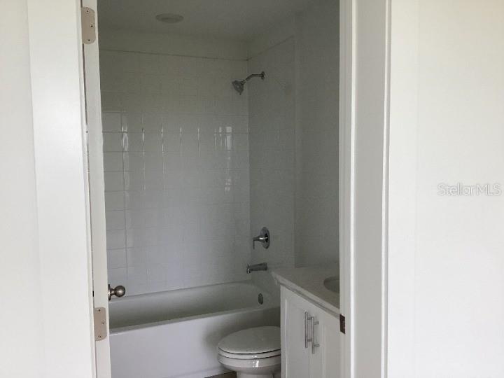 Image 20 of 36 For 15453 Hamlin Park Drive