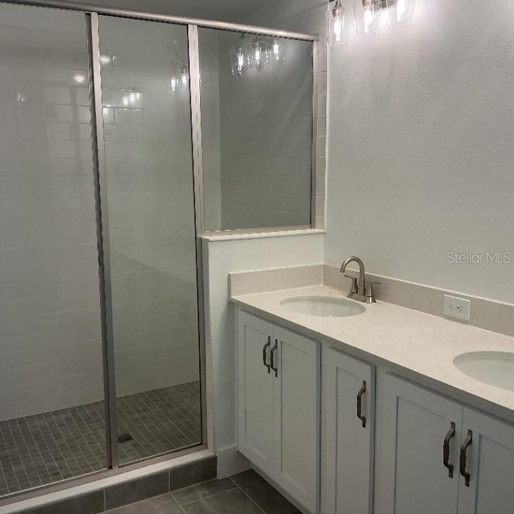 Image 23 of 36 For 15453 Hamlin Park Drive