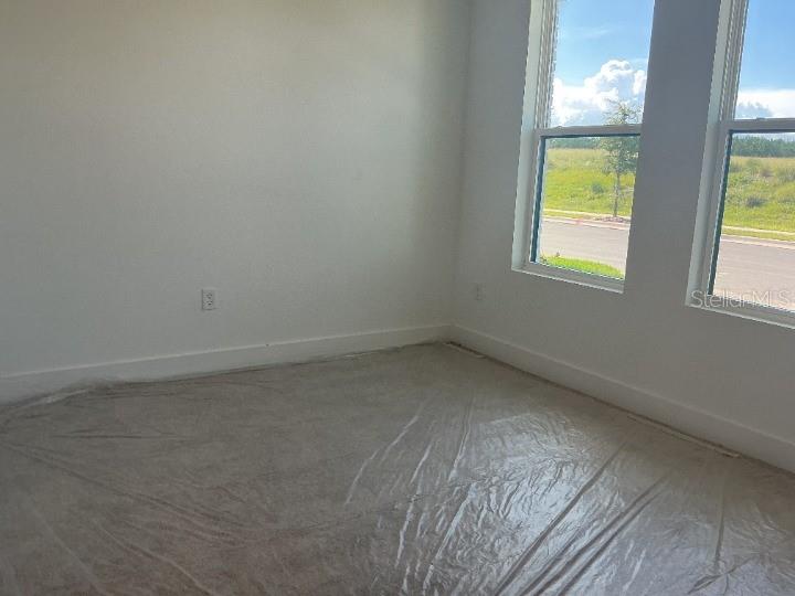 Image 5 of 36 For 15453 Hamlin Park Drive
