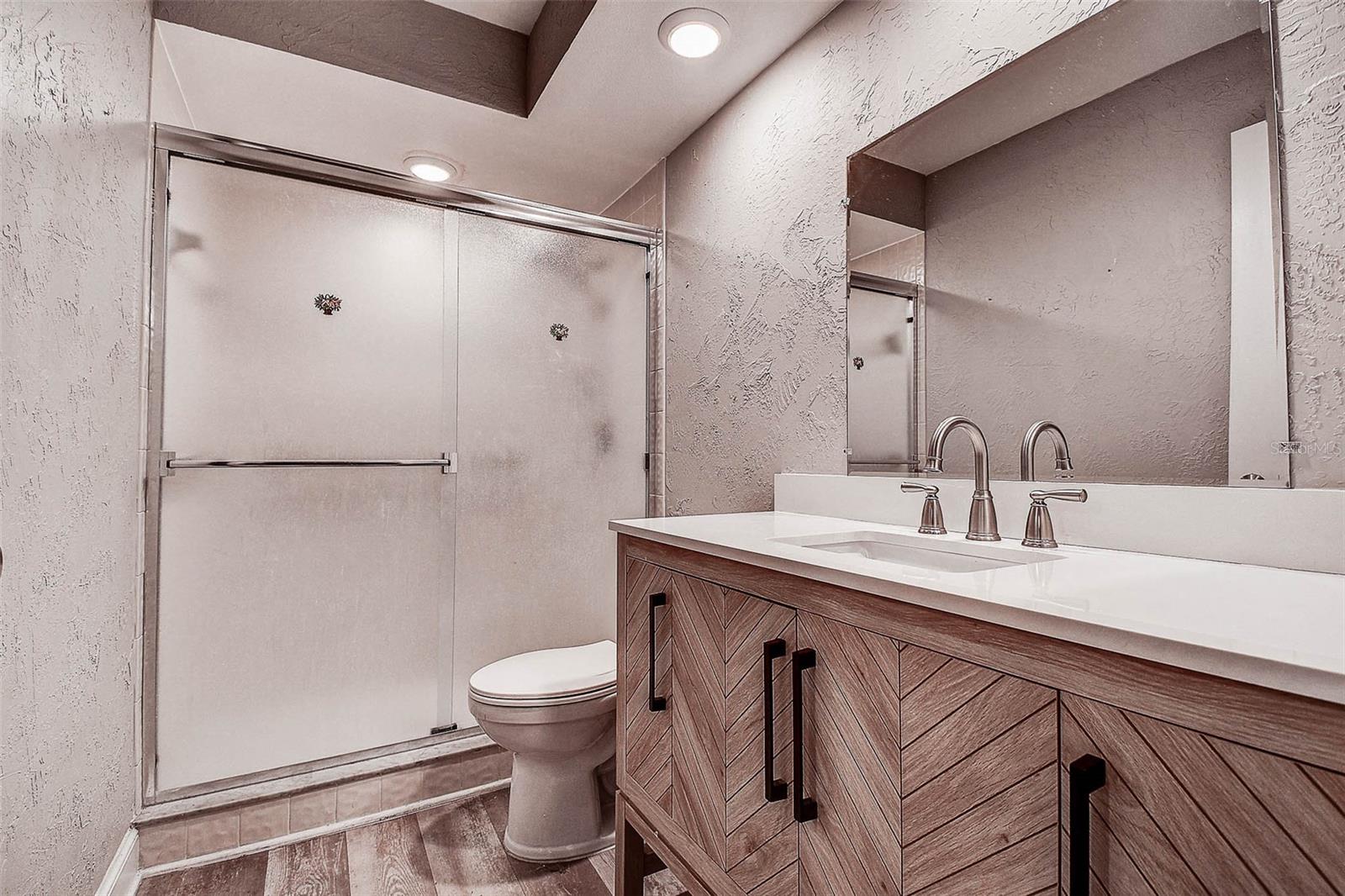 Image 31 of 38 For 9915 Lake Seminole Drive W