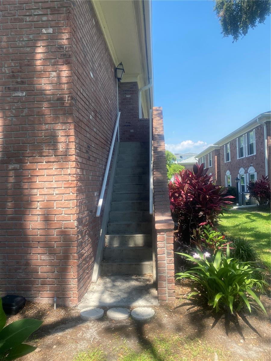 Image 10 of 39 For 3630 38th Avenue S 79