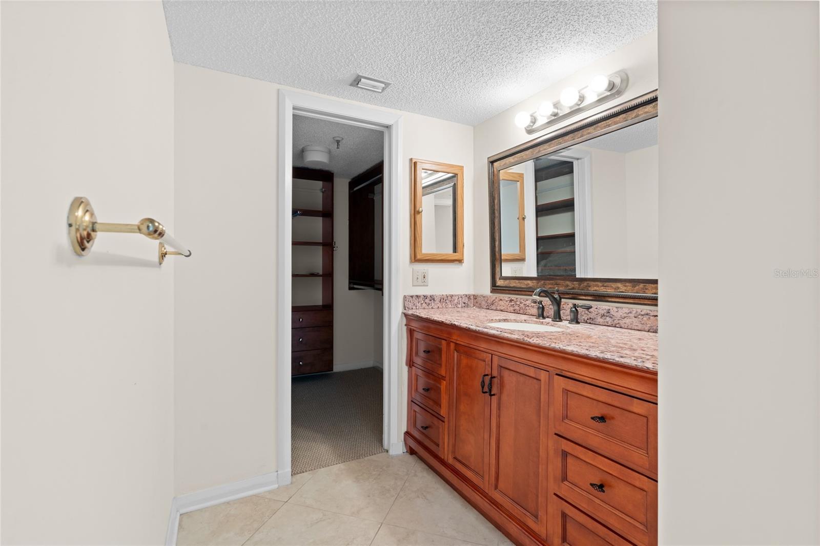 Image 17 of 36 For 5950 Pelican Bay Plaza S 605