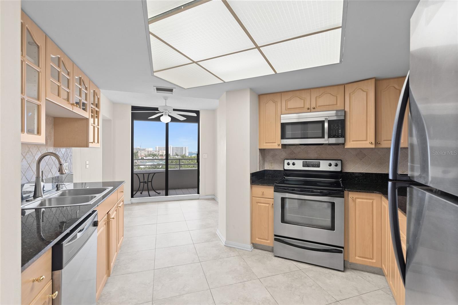 Image 6 of 36 For 5950 Pelican Bay Plaza S 605