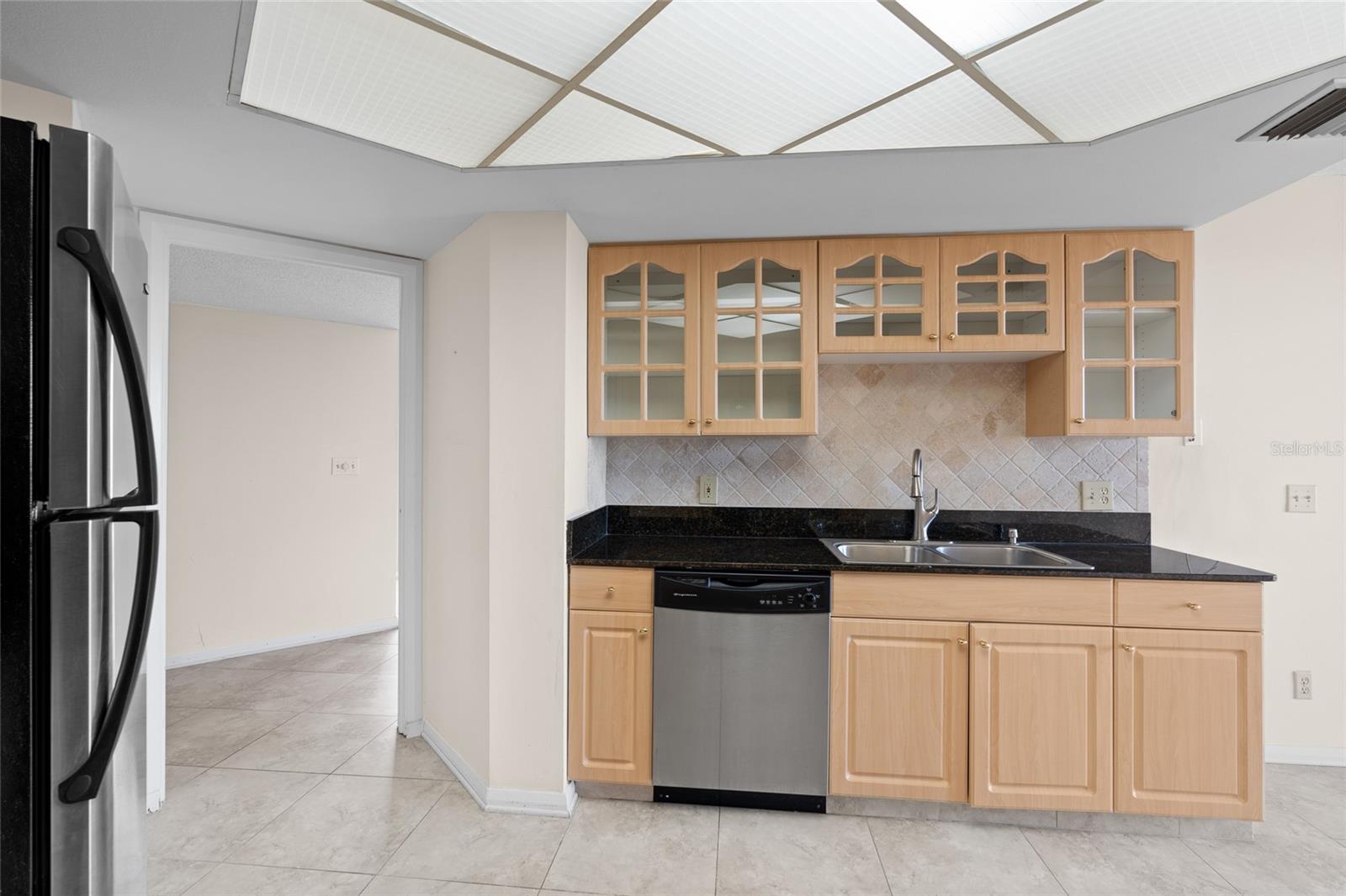 Image 8 of 36 For 5950 Pelican Bay Plaza S 605