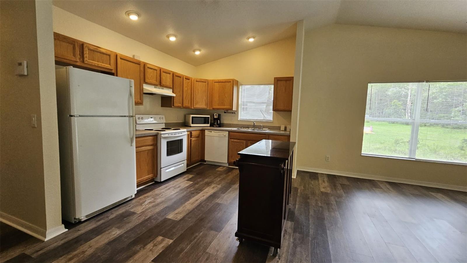 Image 10 of 28 For 6290 Oak Park Boulevard