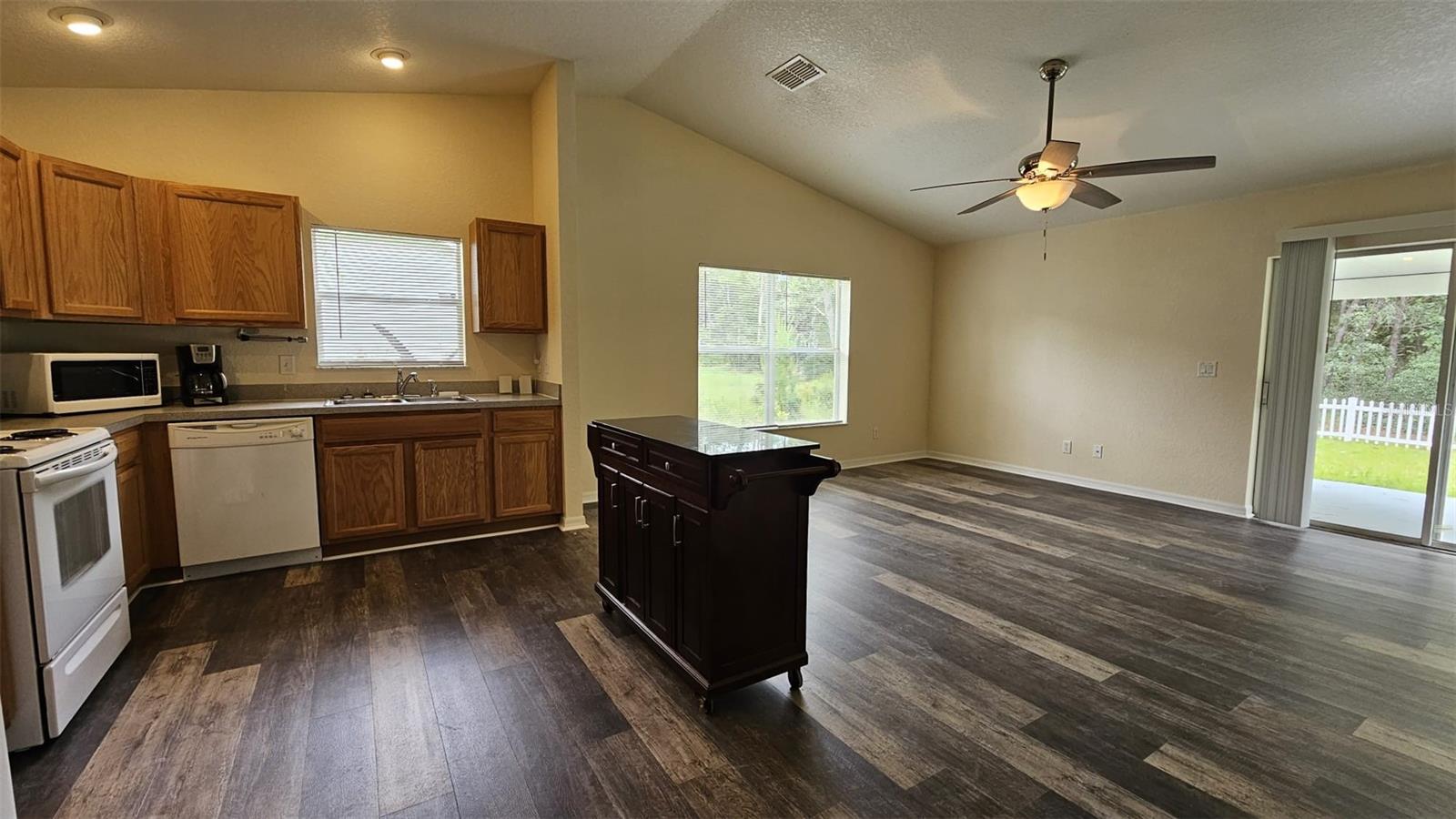 Image 11 of 28 For 6290 Oak Park Boulevard