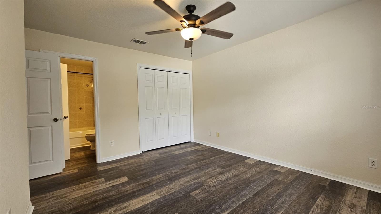 Image 16 of 28 For 6290 Oak Park Boulevard