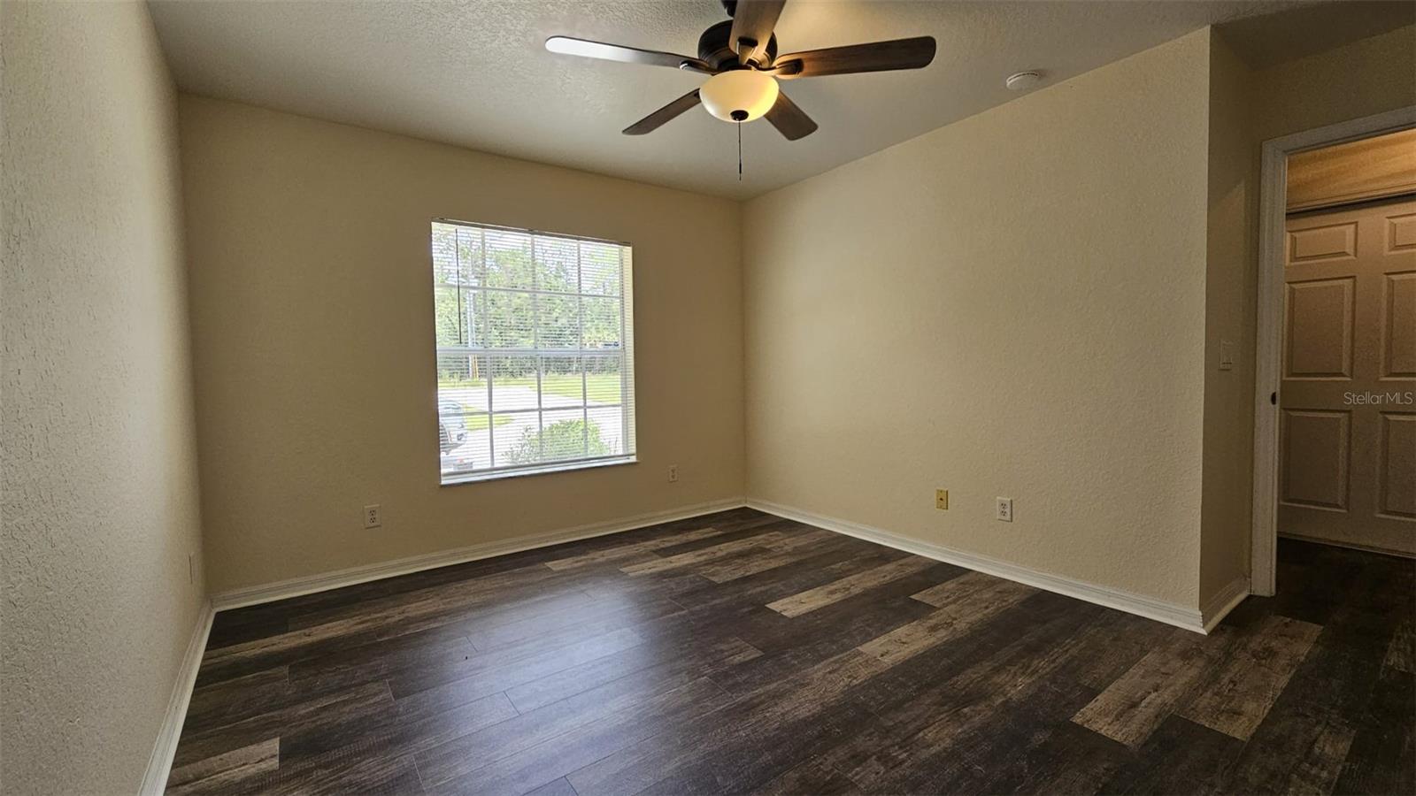 Image 17 of 28 For 6290 Oak Park Boulevard
