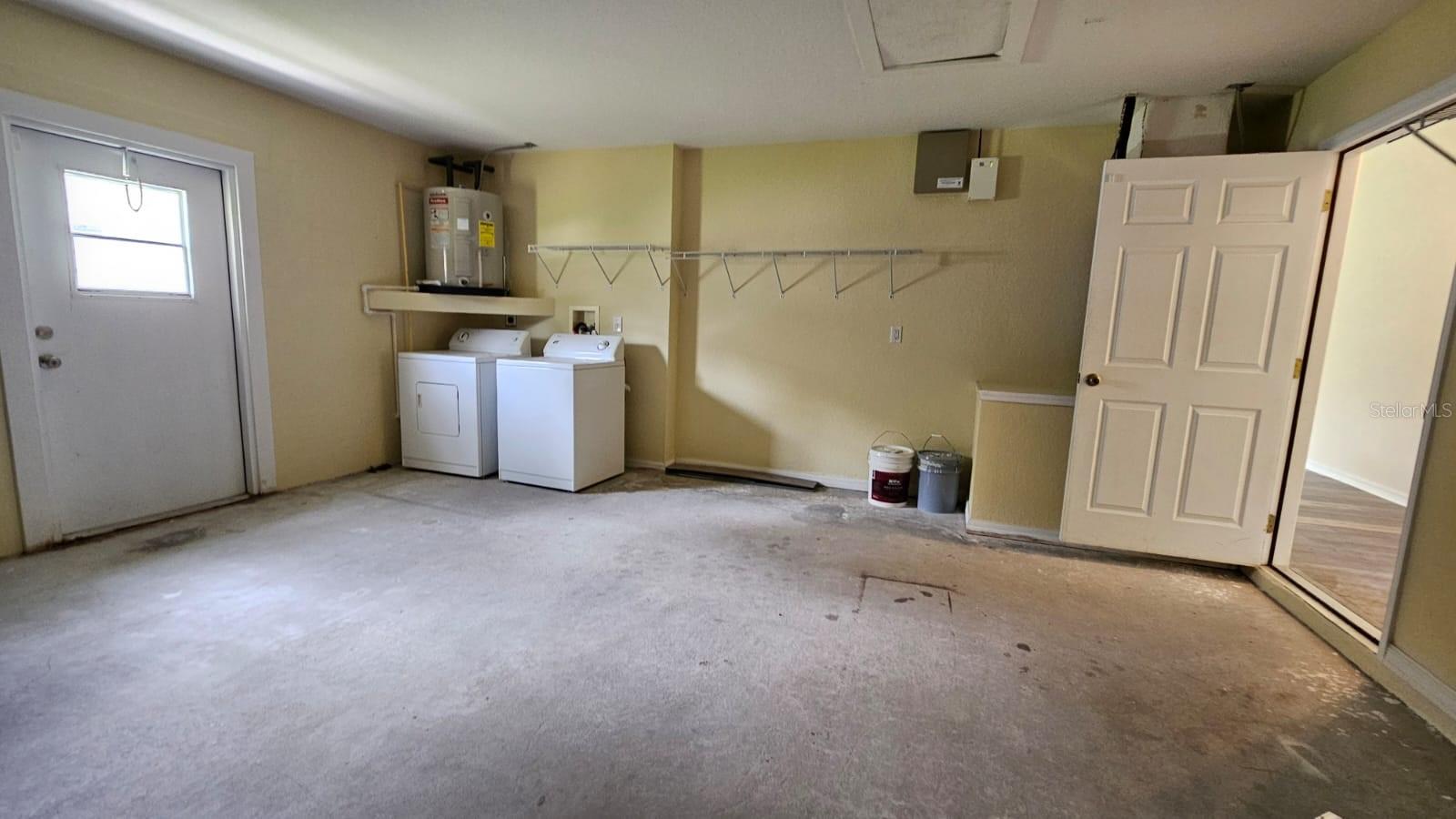Image 21 of 28 For 6290 Oak Park Boulevard