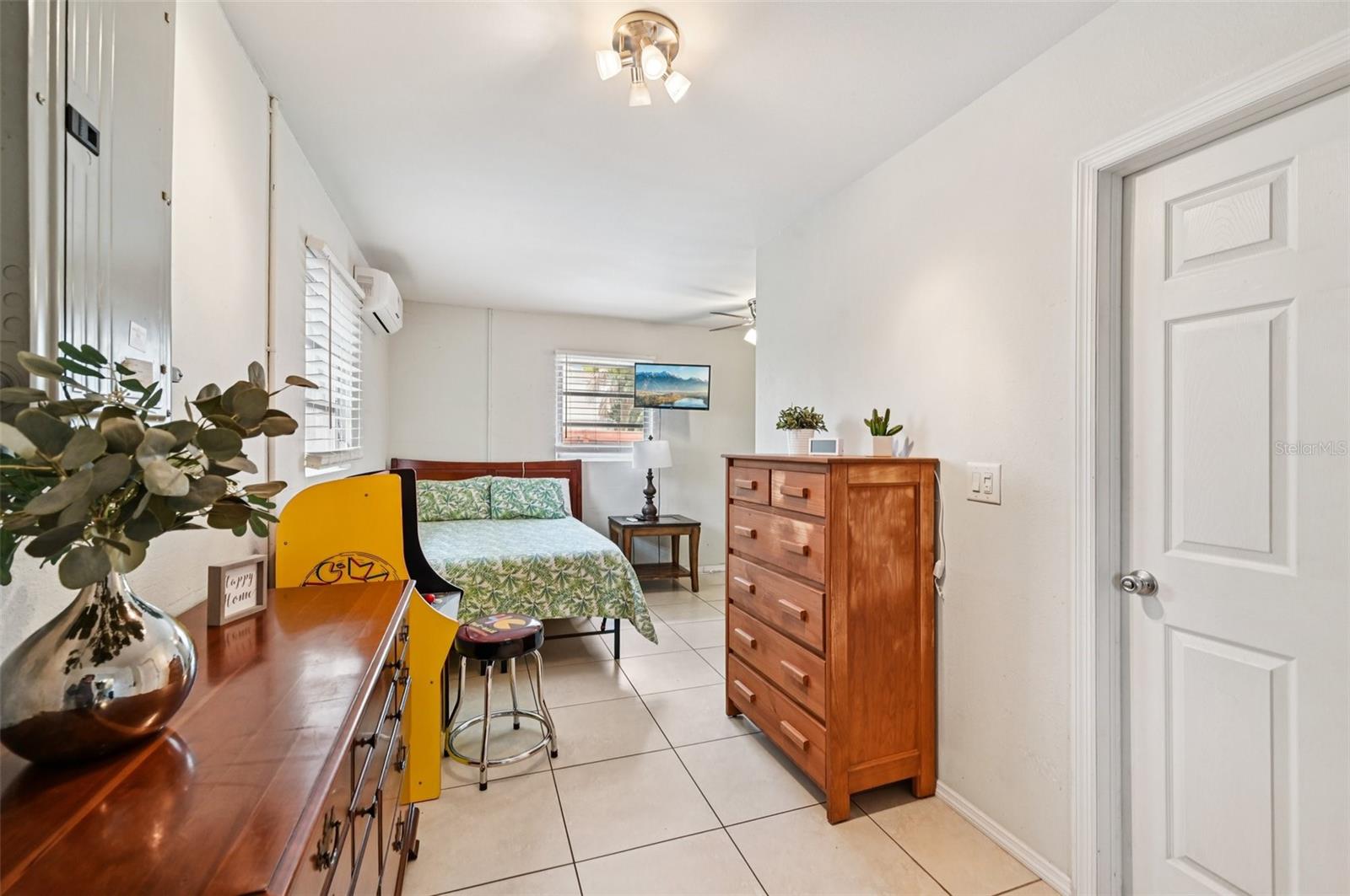 Image 13 of 28 For 2110 Goldenrod Street