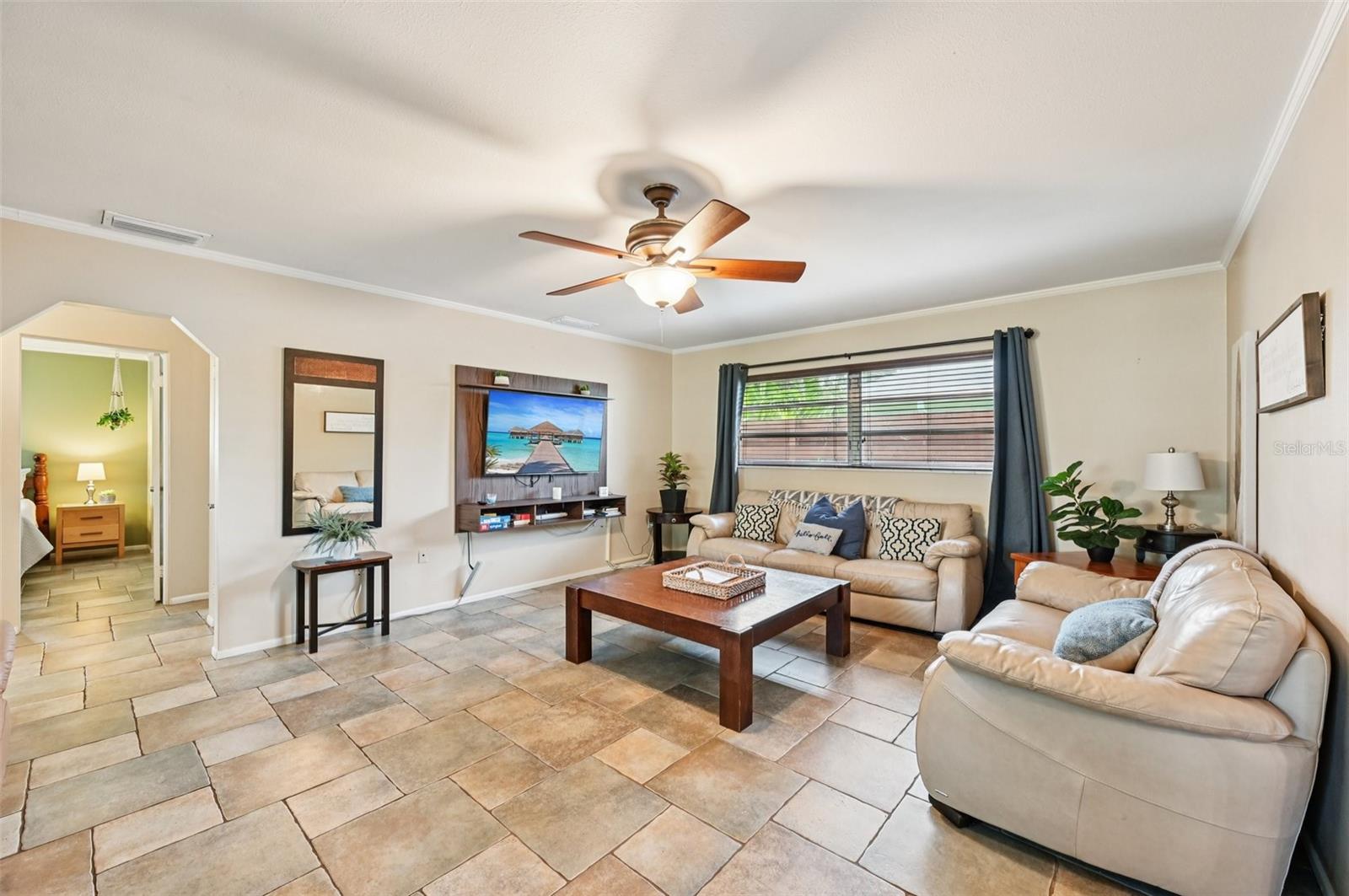 Image 3 of 28 For 2110 Goldenrod Street