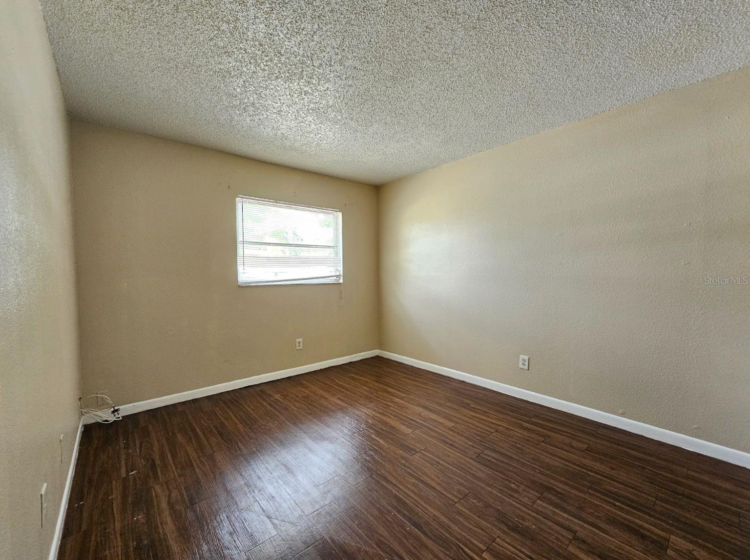 Image 10 of 14 For 221 Jefferson Circle N