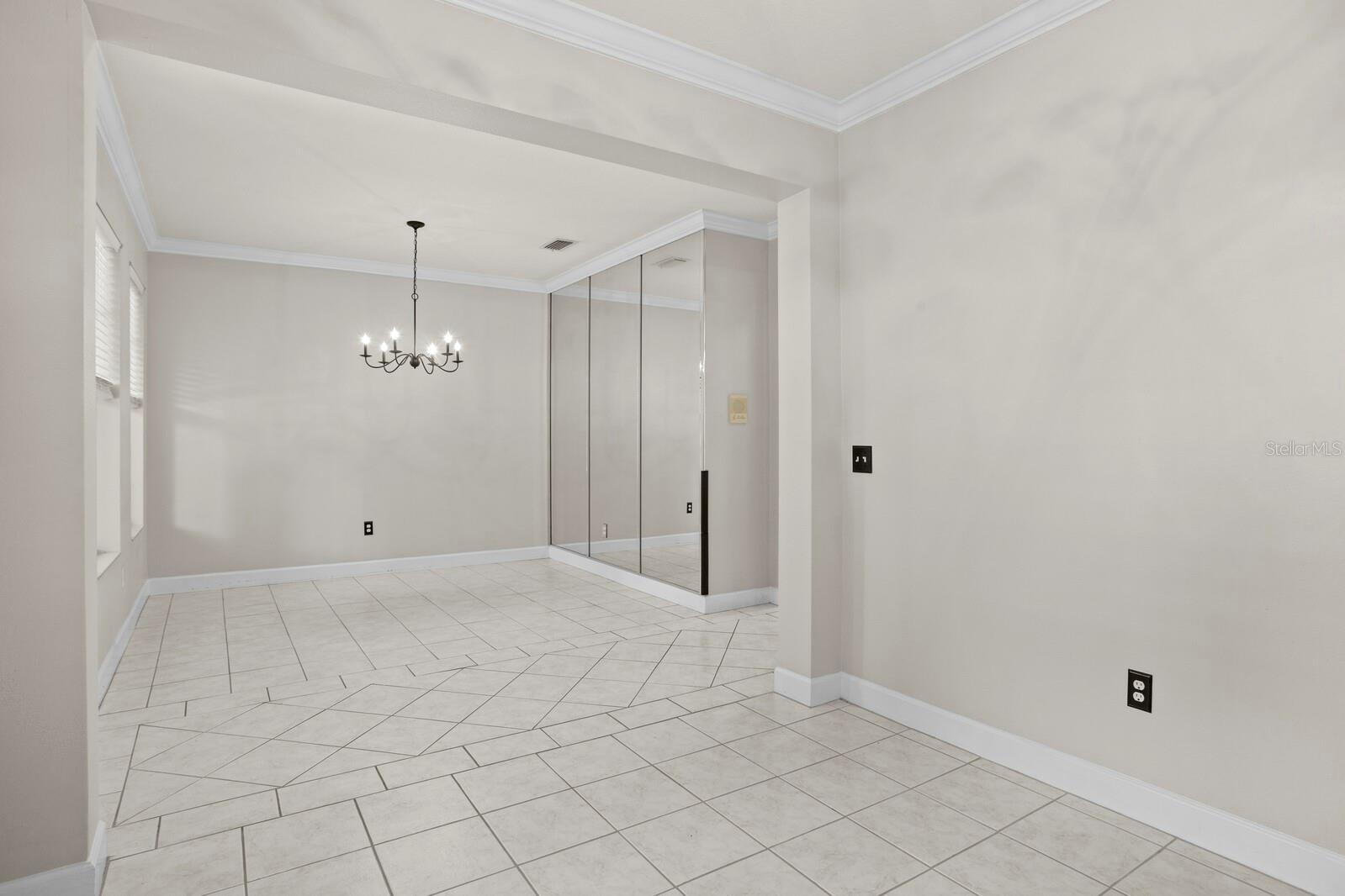 Image 8 of 91 For 10022 New Parke Road
