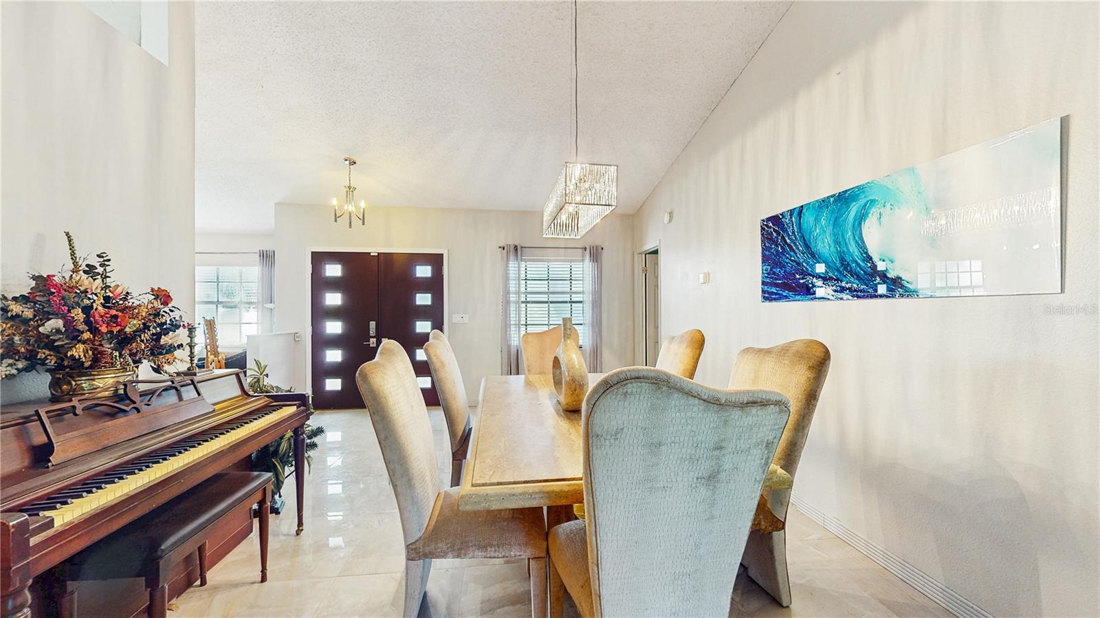 Listing photo id 9 for 8278 Spring Hill Drive