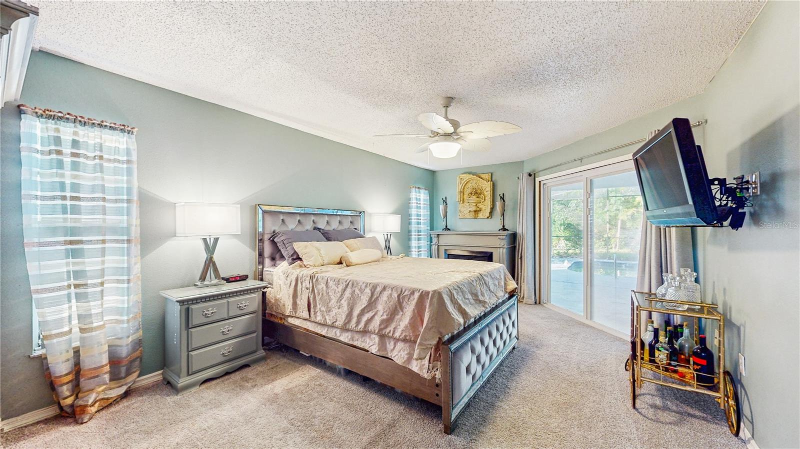 Listing photo id 14 for 8278 Spring Hill Drive