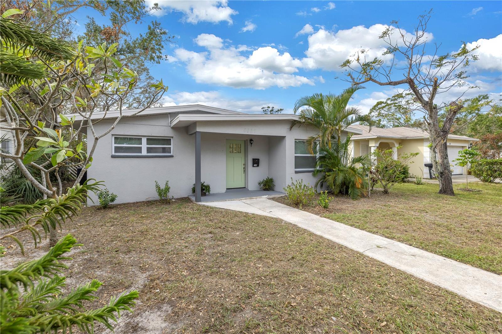 Listing photo id 0 for 4027 7th Street S