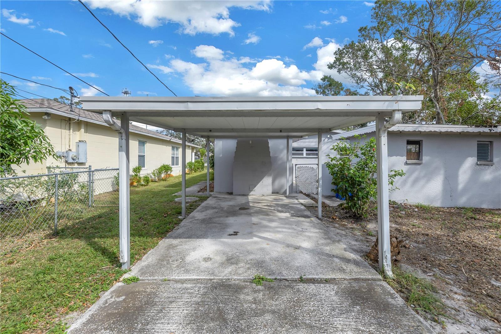 Listing photo id 22 for 4027 7th Street S