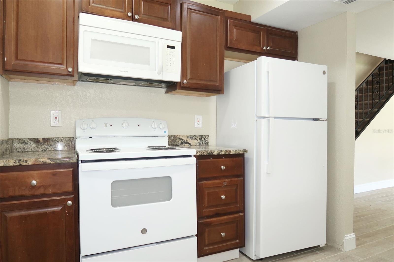 Image 11 of 20 For 1700 Azalea Court D