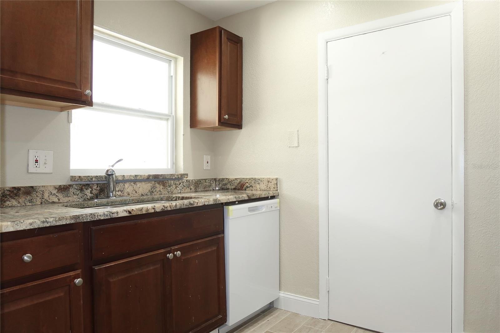 Image 12 of 20 For 1700 Azalea Court D