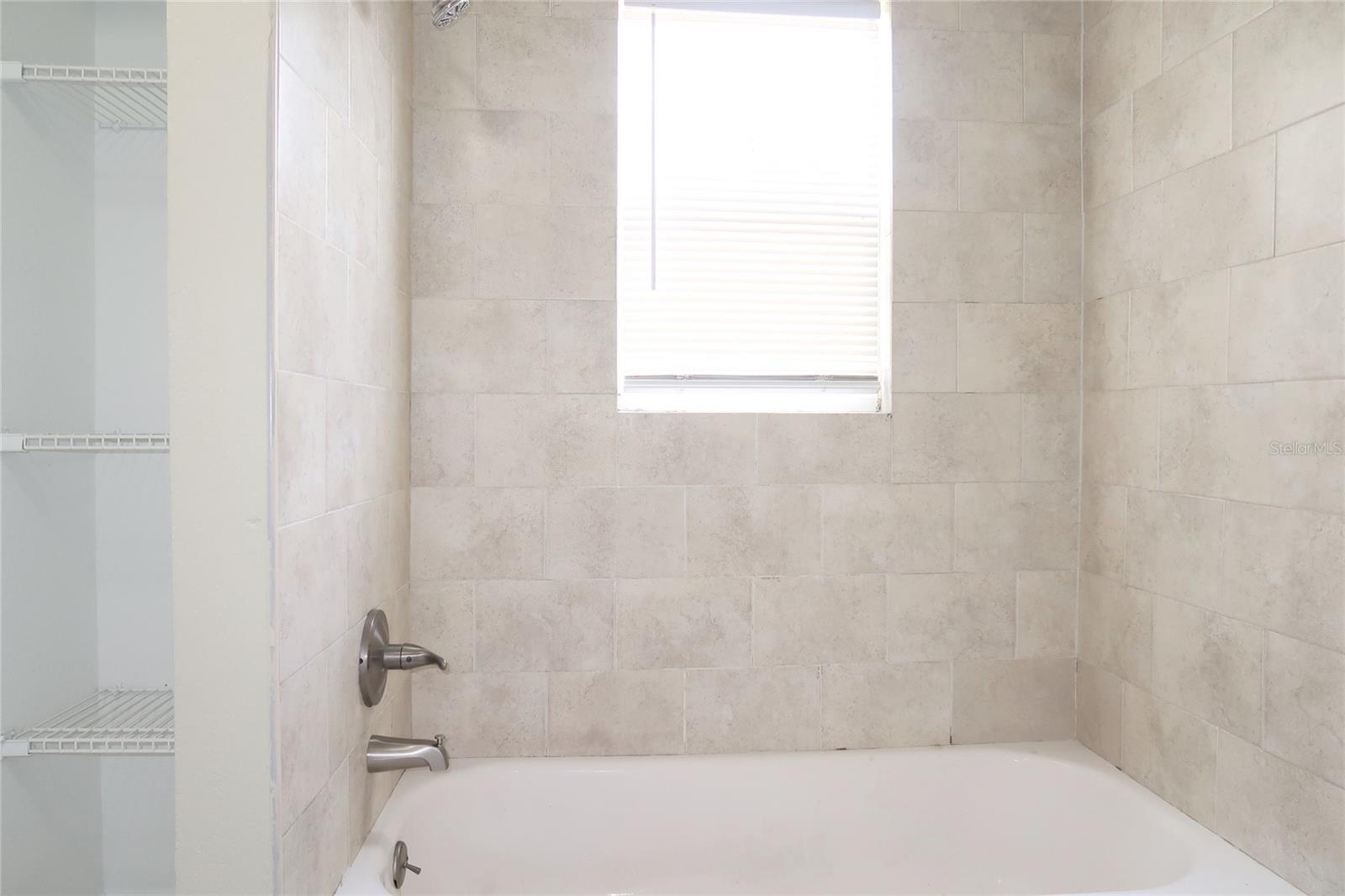 Image 16 of 20 For 1700 Azalea Court D