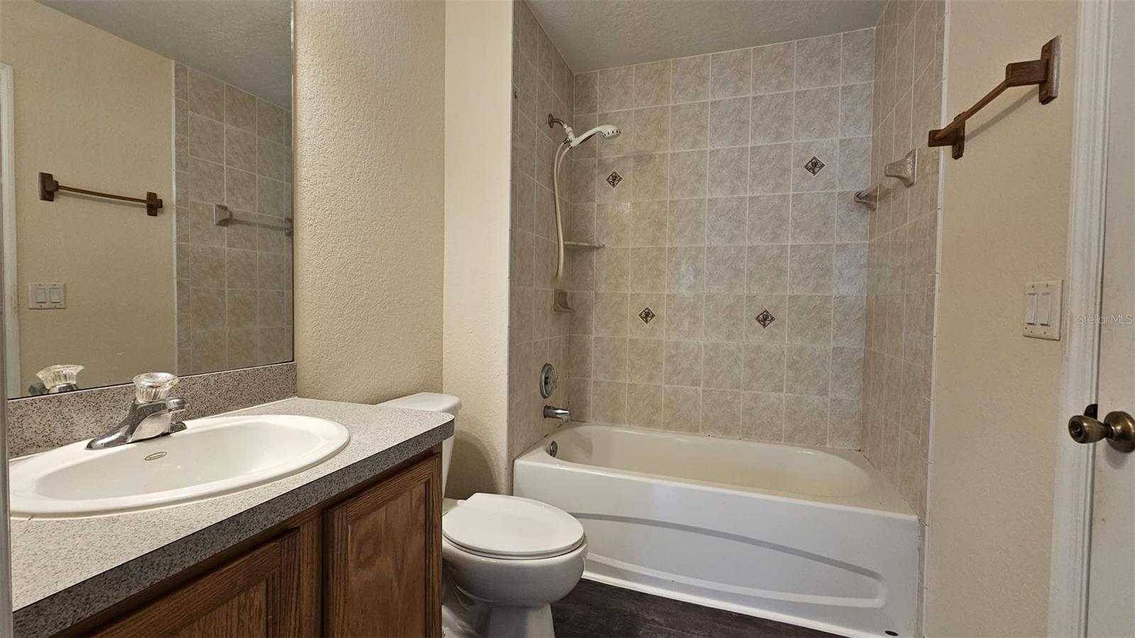 Image 22 of 35 For 6300 Oak Park Boulevard