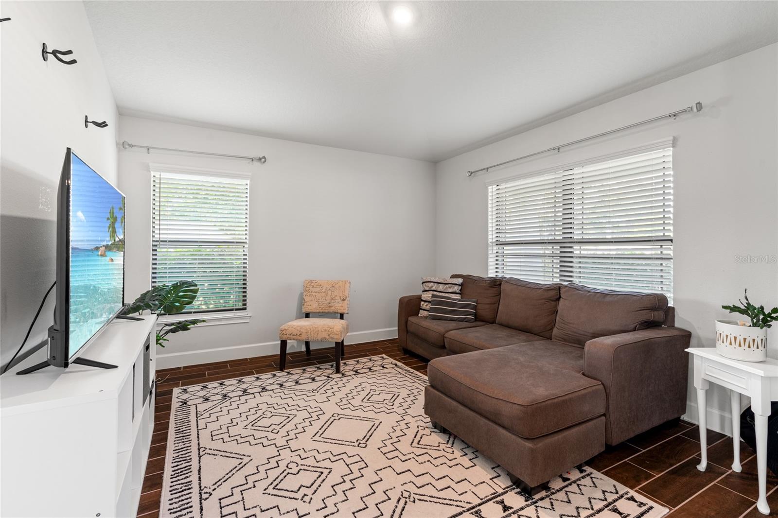 Image 7 of 38 For 13000 Summerfield Way