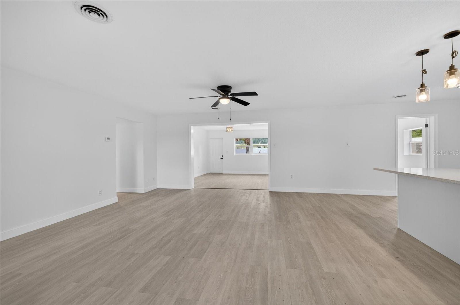 Image 12 of 42 For 212 Francis Drive