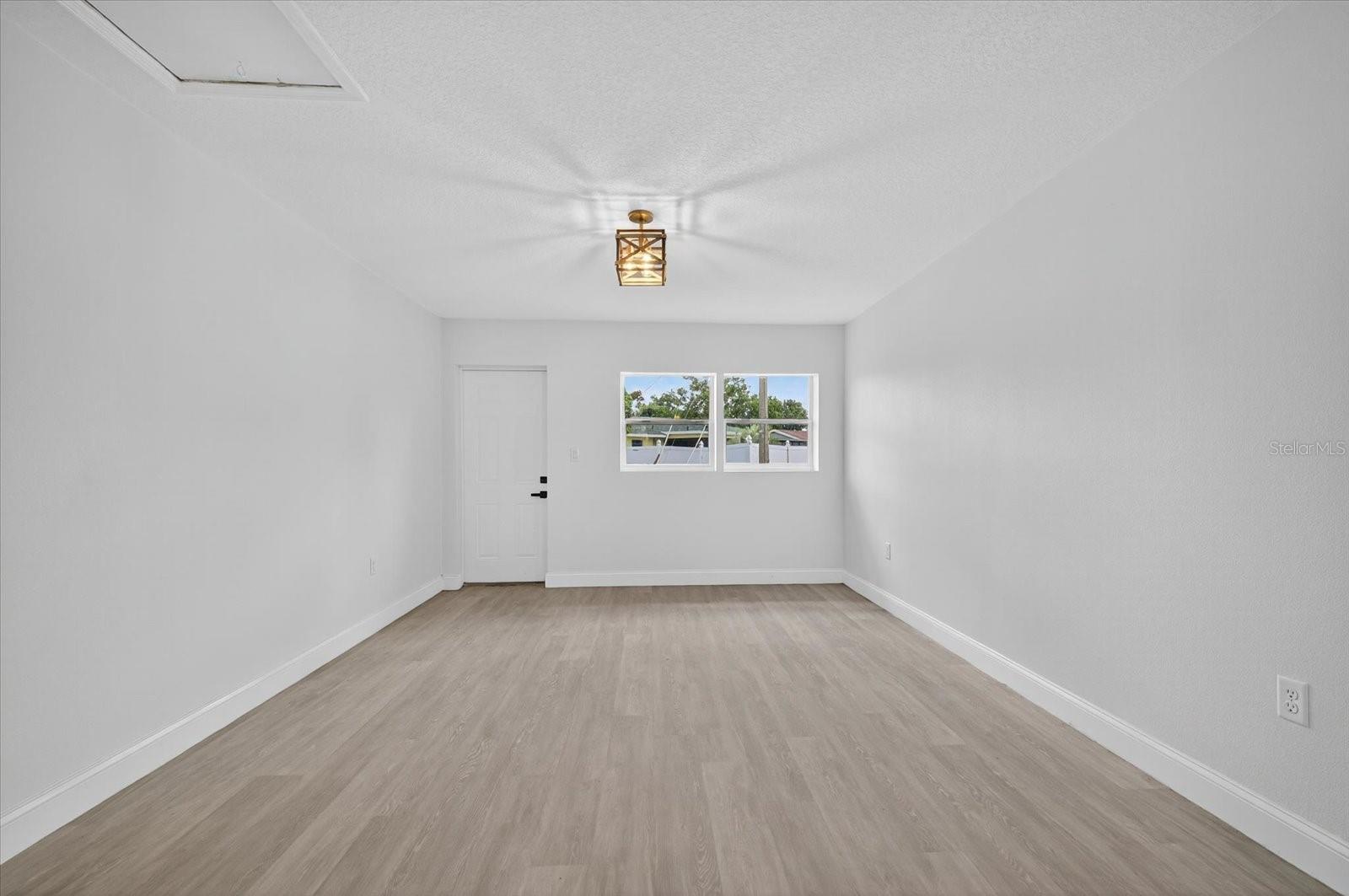 Image 14 of 42 For 212 Francis Drive