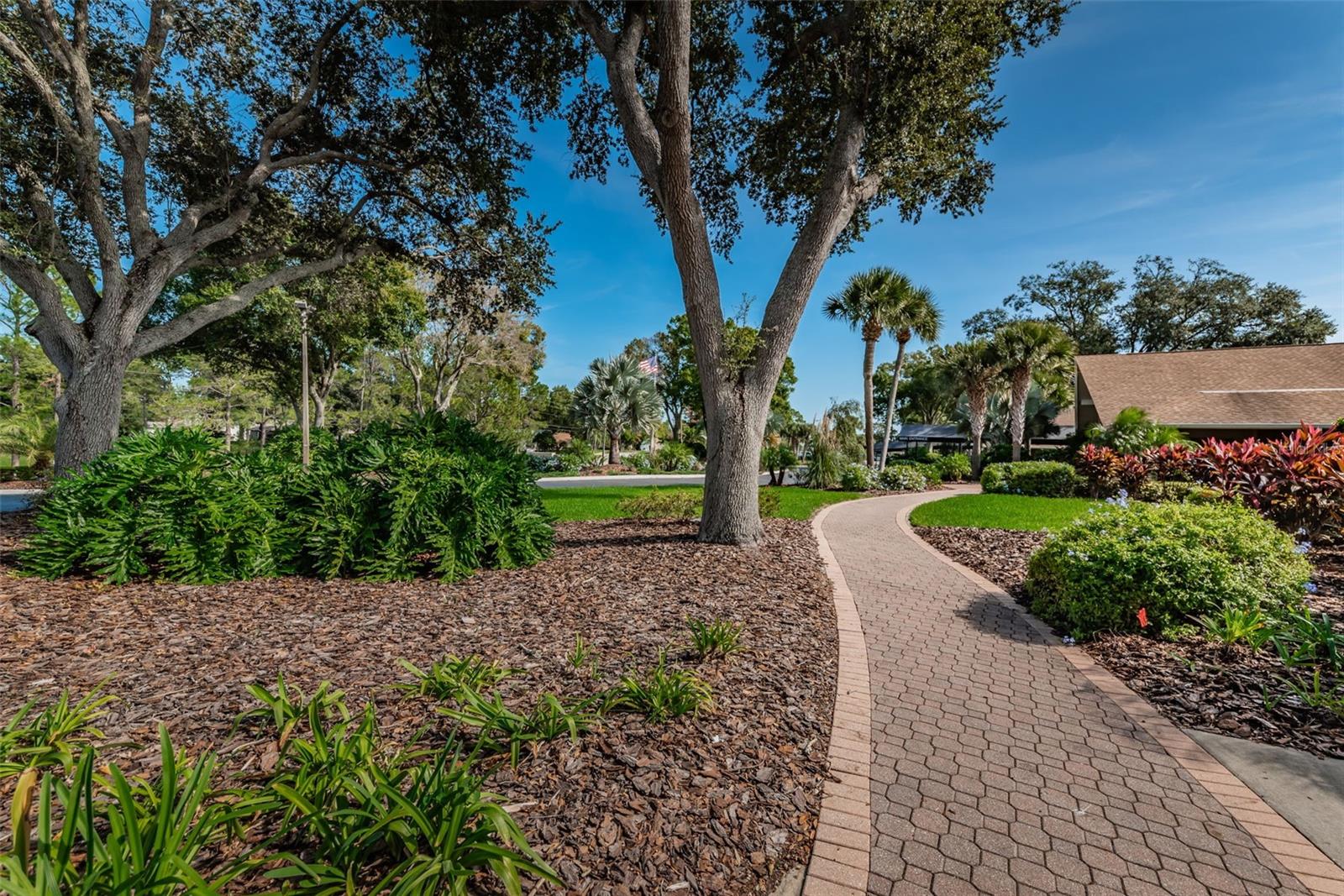 Listing photo id 56 for 1334 Glengarry Drive