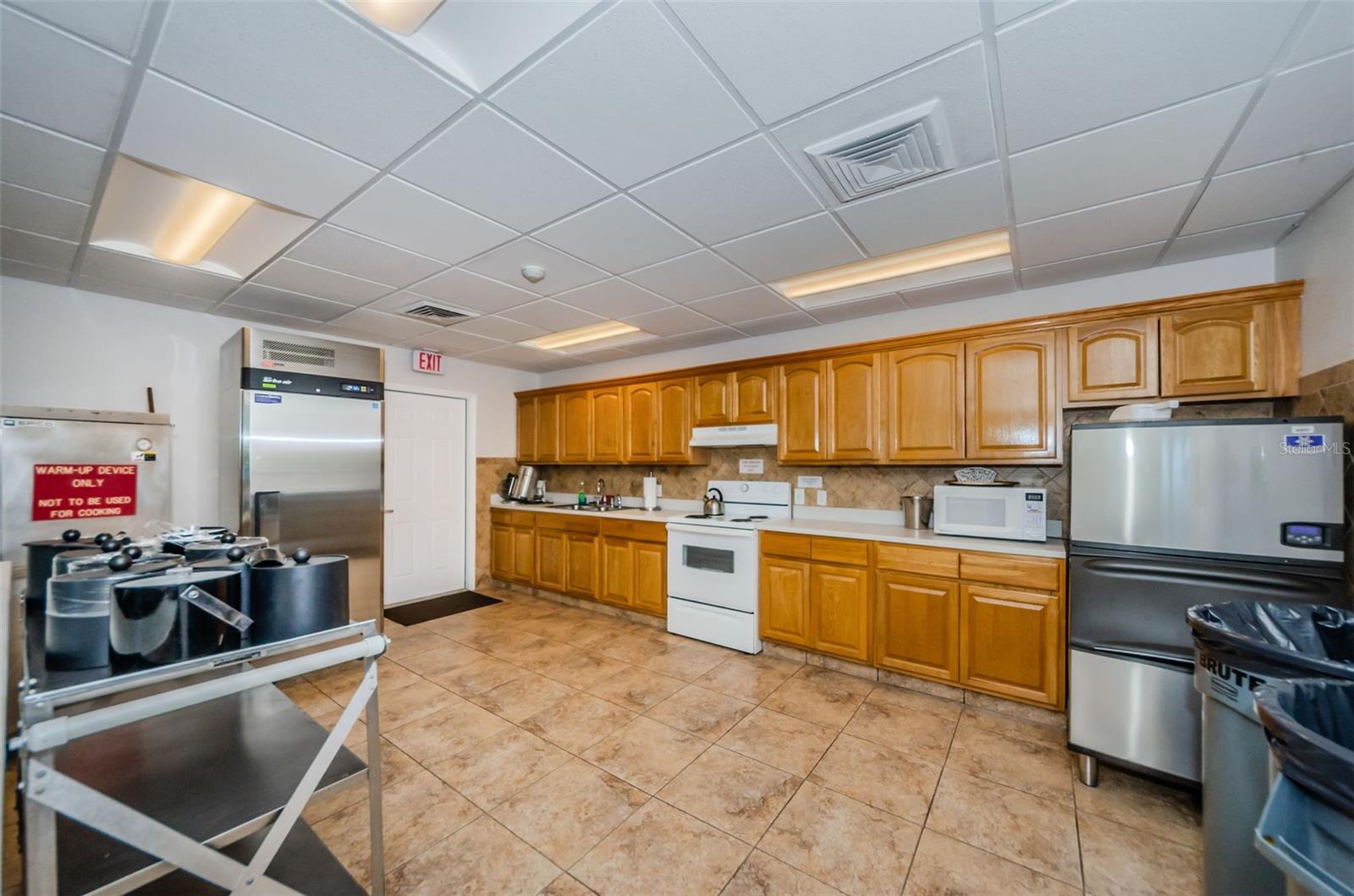 Listing photo id 72 for 1334 Glengarry Drive