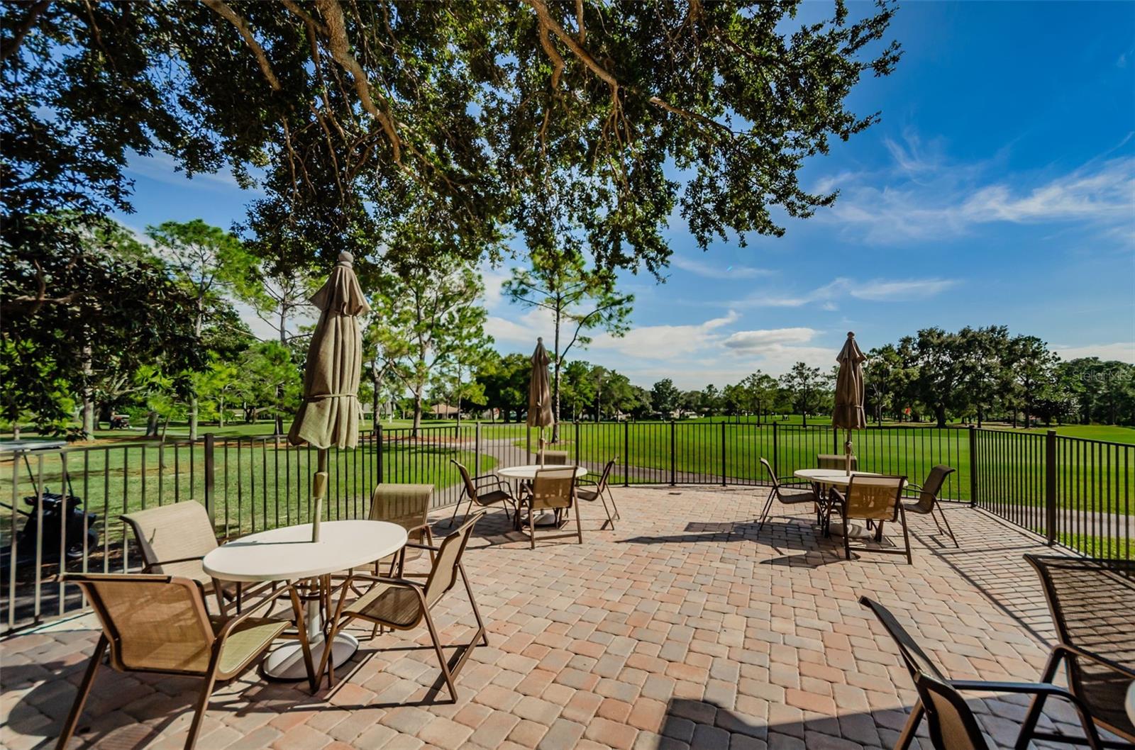 Listing photo id 84 for 1334 Glengarry Drive