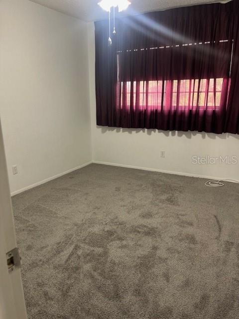 Listing photo id 9 for 2360 Irish Lane 50