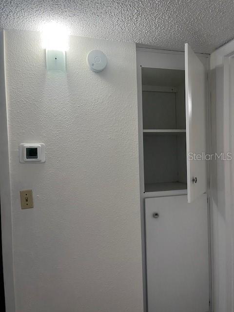 Listing photo id 12 for 2360 Irish Lane 50