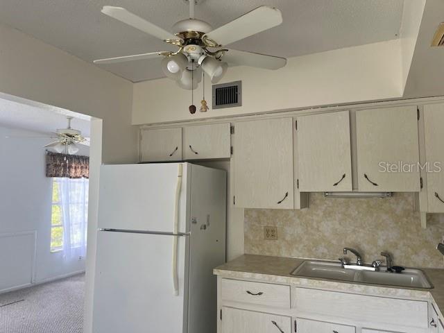 Listing photo id 14 for 2360 Irish Lane 50