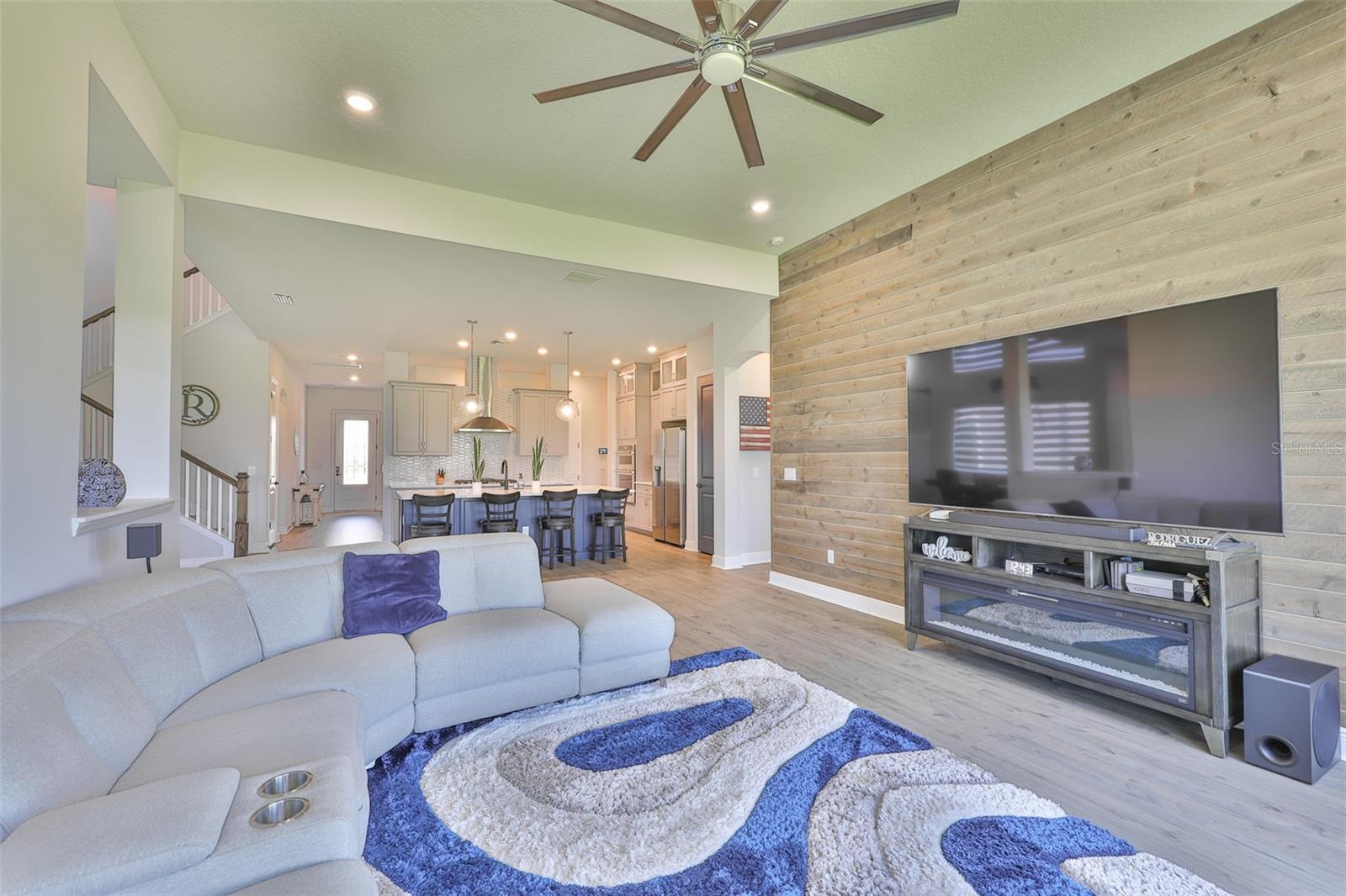 Image 17 of 87 For 5313 Del Coronado Drive