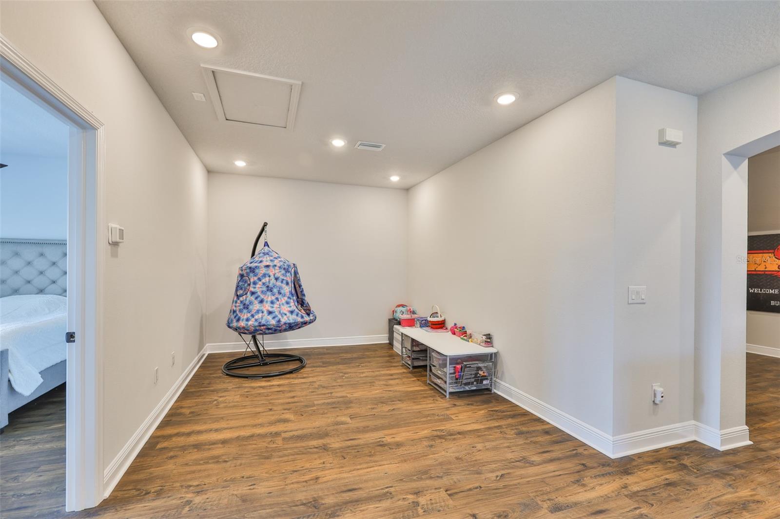 Image 39 of 87 For 5313 Del Coronado Drive