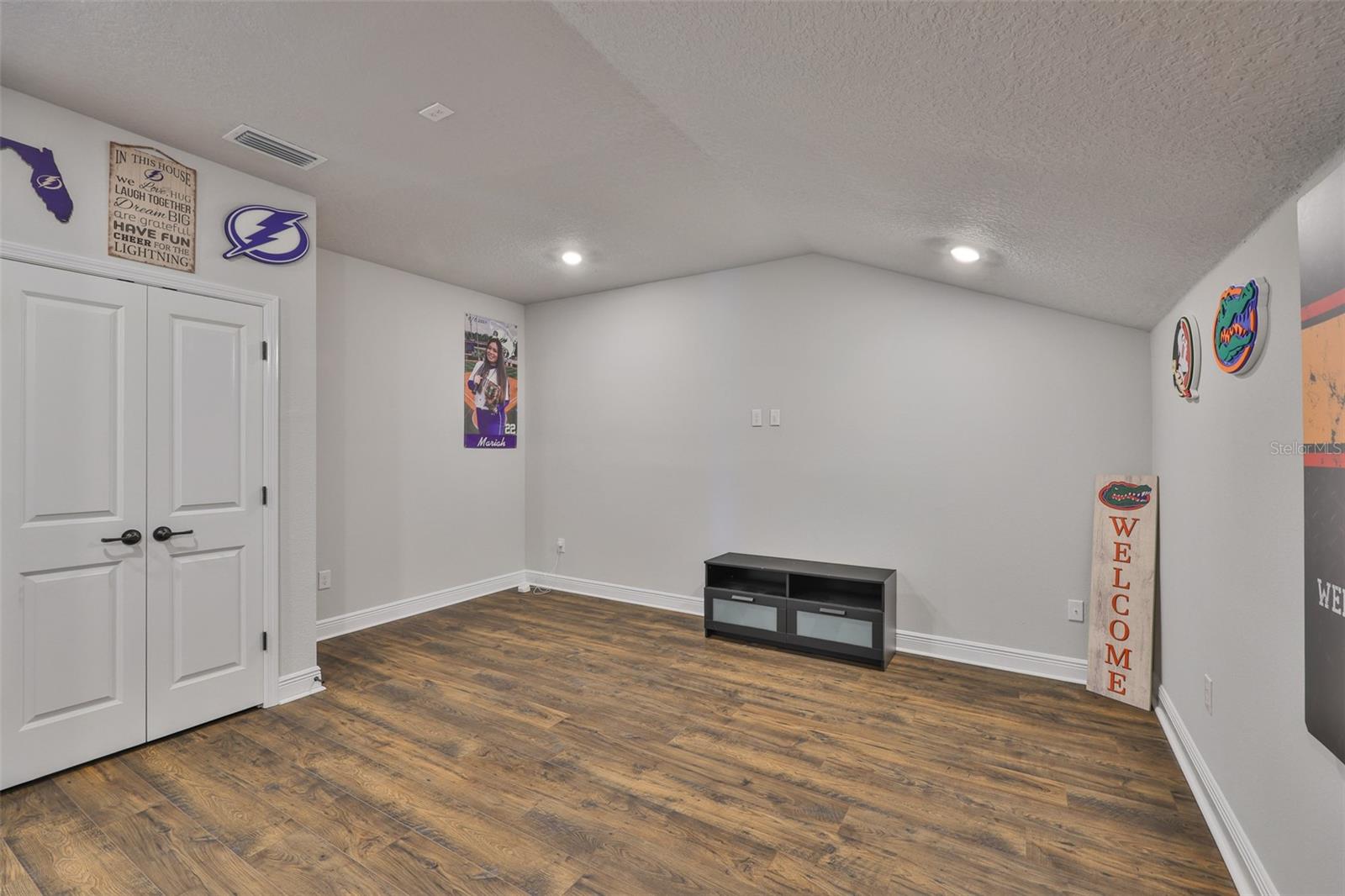 Image 42 of 87 For 5313 Del Coronado Drive