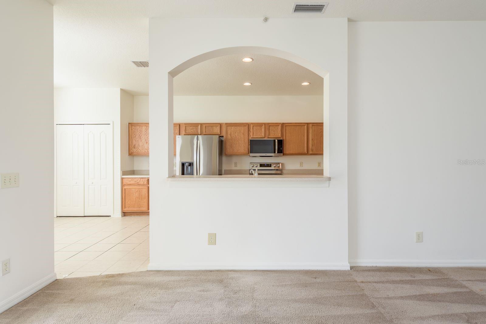 Listing photo id 11 for 2944 Downan Point Drive