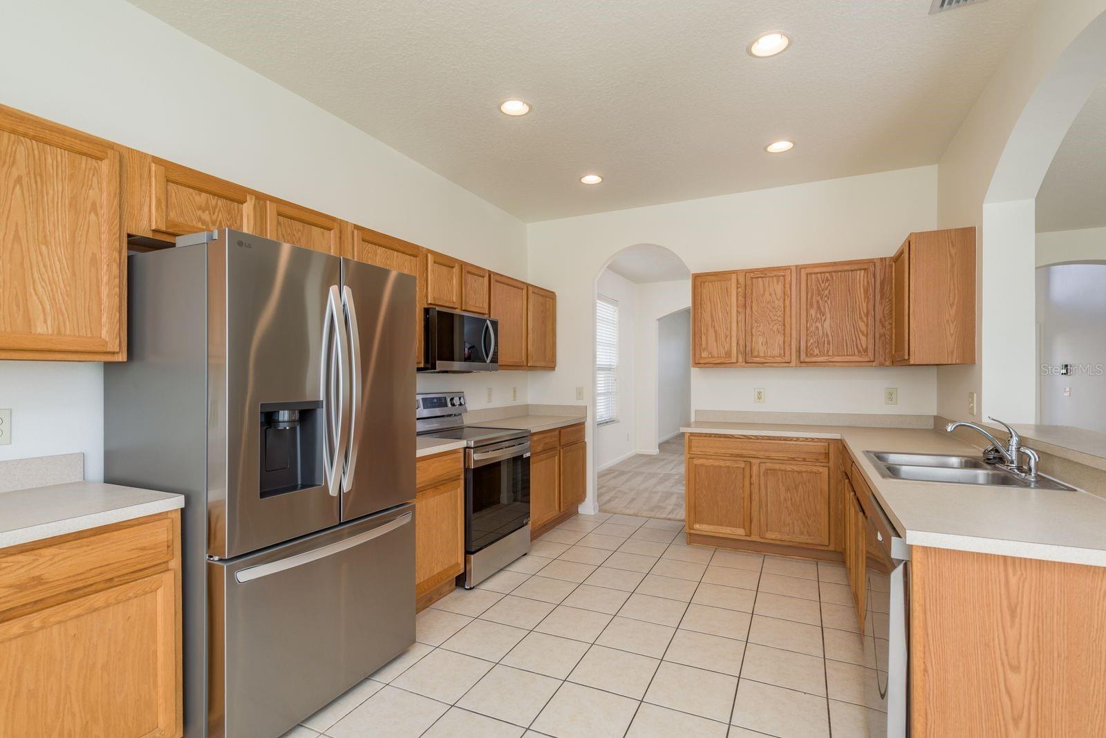 Listing photo id 13 for 2944 Downan Point Drive