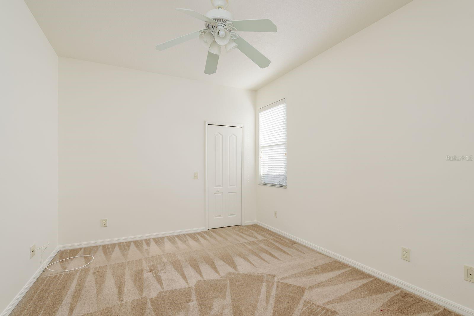 Listing photo id 16 for 2944 Downan Point Drive