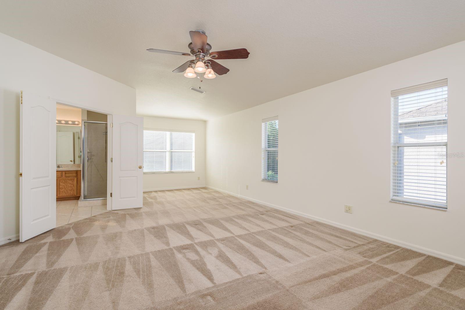 Listing photo id 24 for 2944 Downan Point Drive
