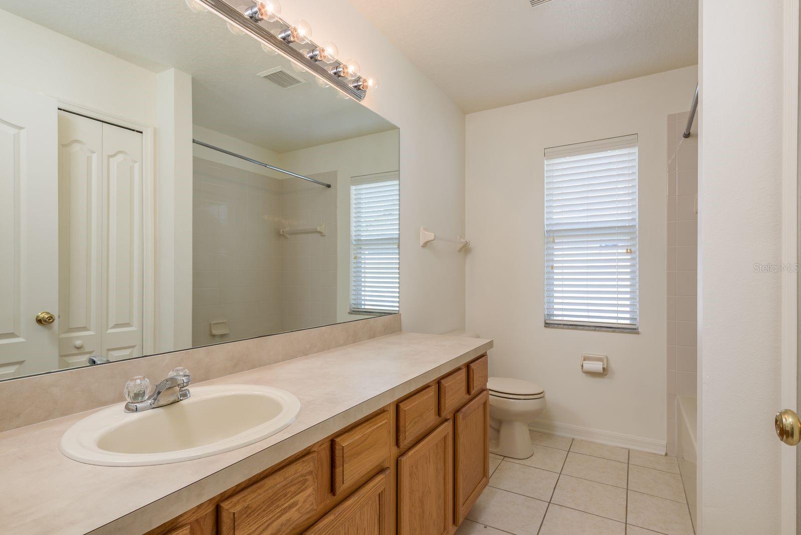 Listing photo id 31 for 2944 Downan Point Drive