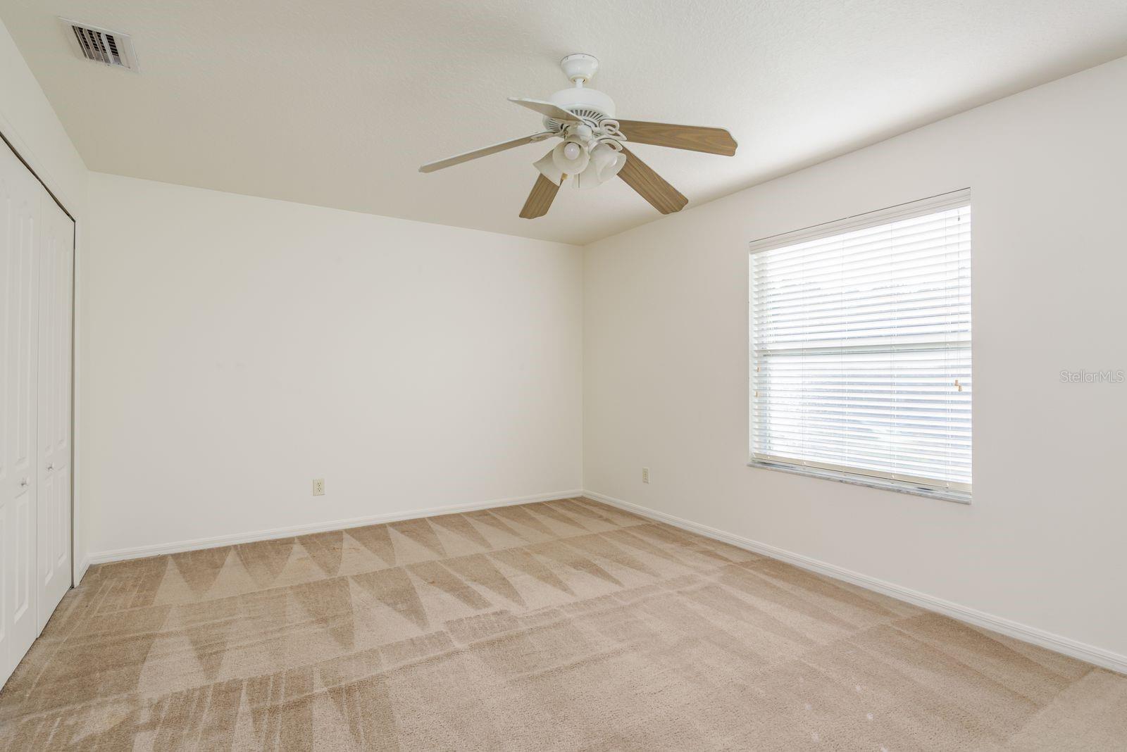 Listing photo id 32 for 2944 Downan Point Drive