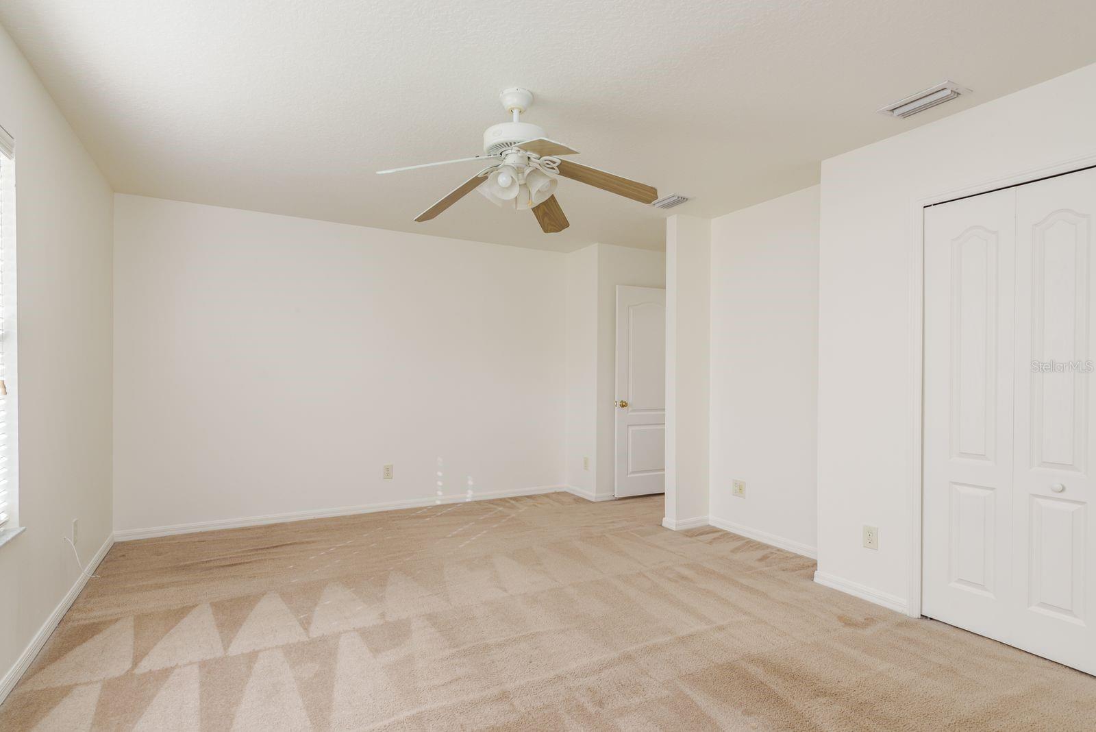 Listing photo id 33 for 2944 Downan Point Drive