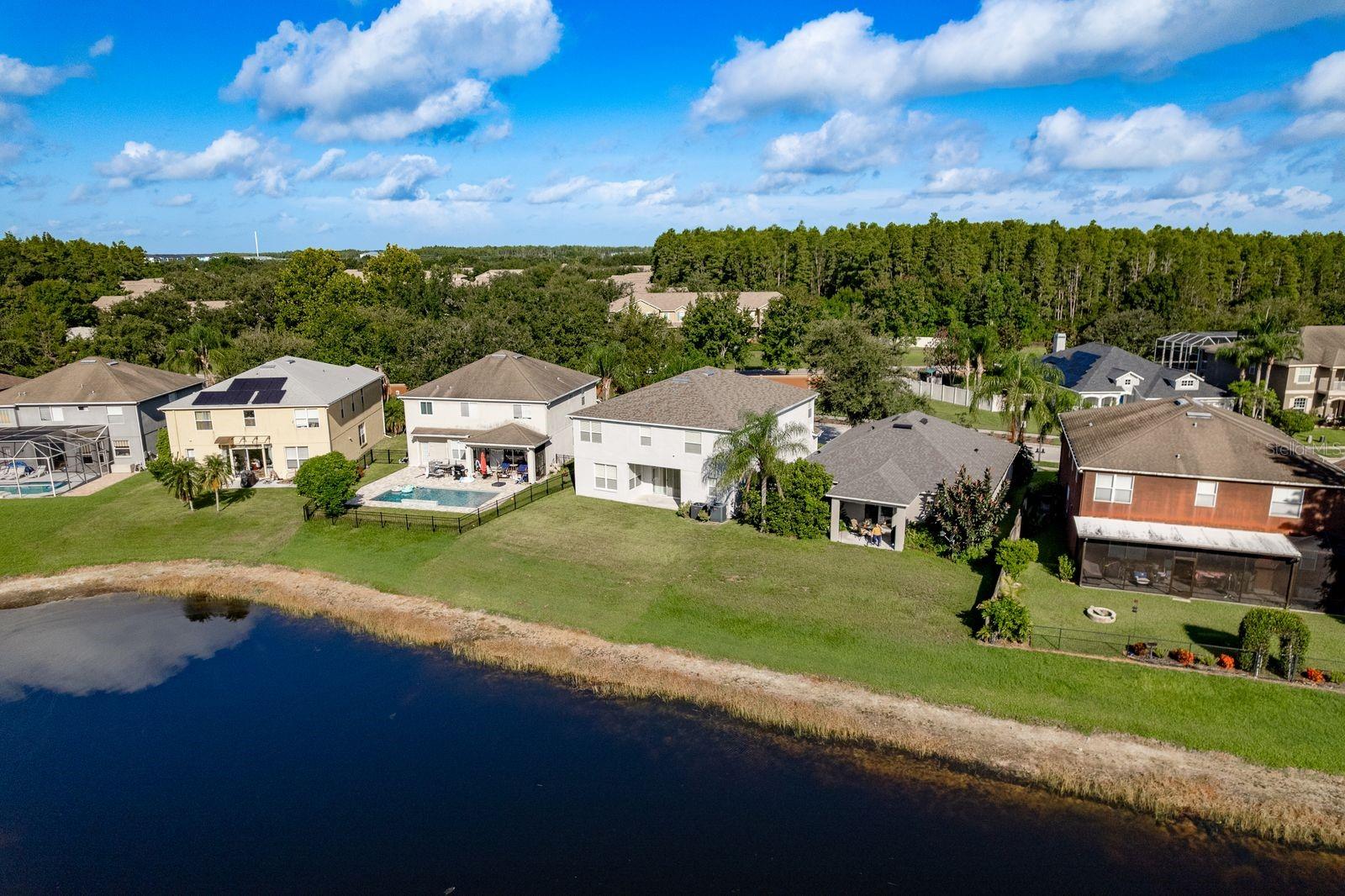 Listing photo id 48 for 2944 Downan Point Drive