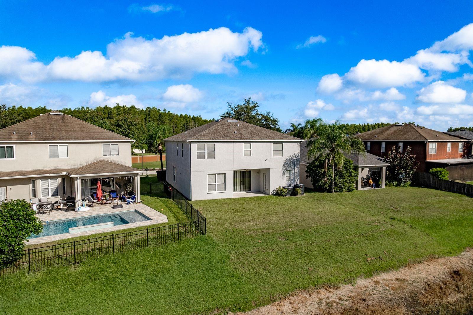 Listing photo id 50 for 2944 Downan Point Drive